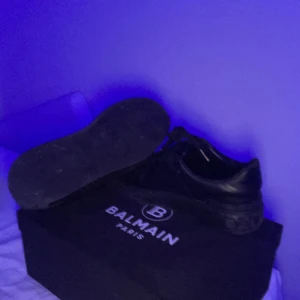 Balmain skor - Storlek 42 ganska bra skift Tar emot byten 