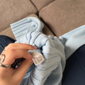 Stickad blå kropp top  - Aldrig använt den, den är i god skick!