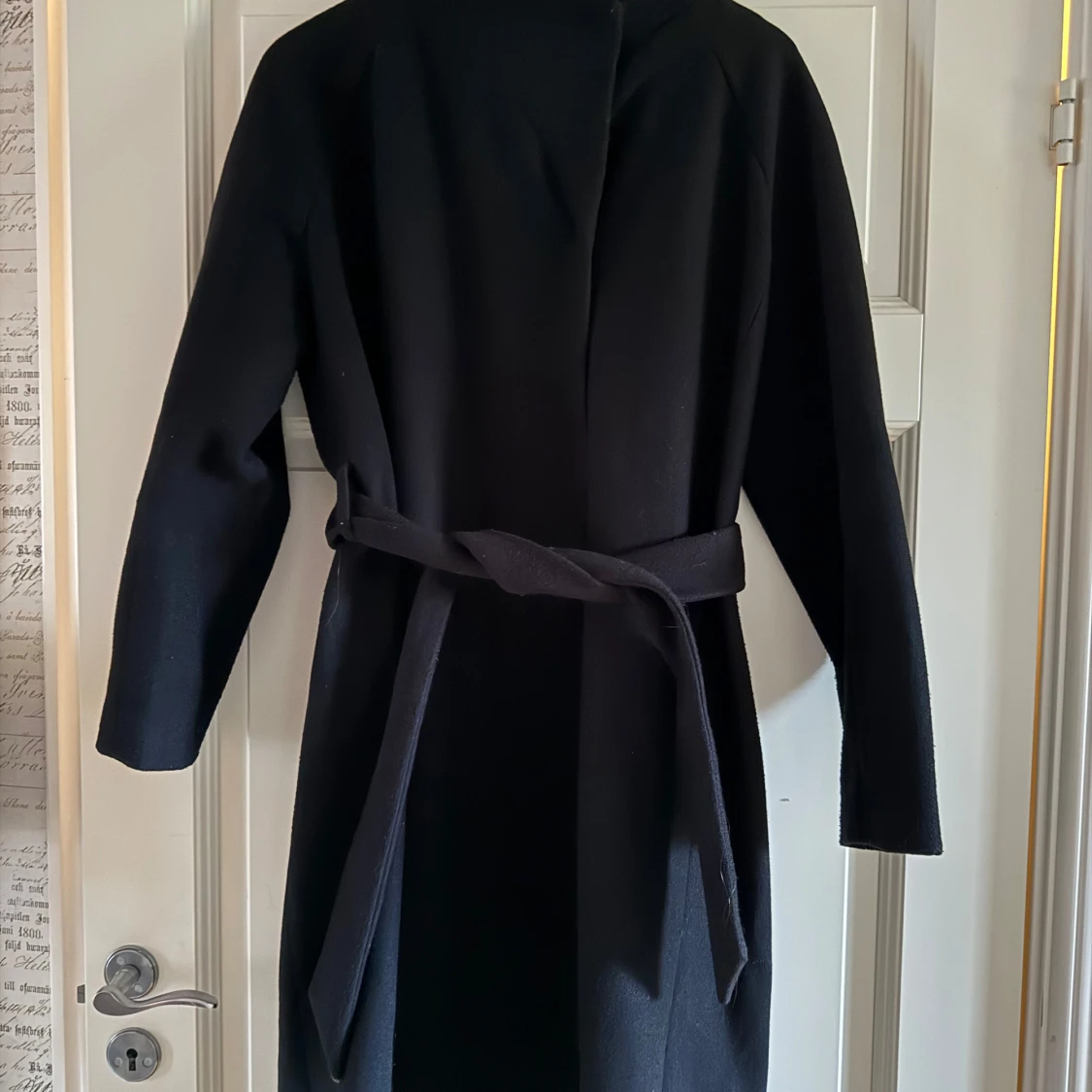 Svart lång kappa från only - 90