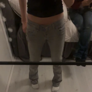 Gråa ltb jeans 25/32 - Jättebra skick. Storlek 25/32