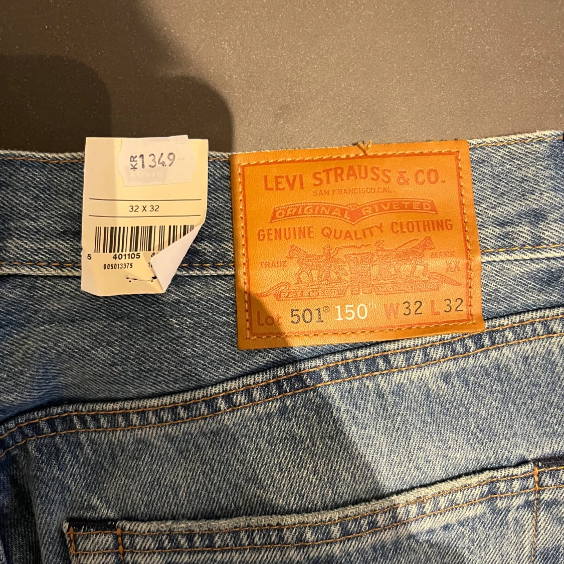 Helt nya Levis 501 jeans i ljusblå denim - 4