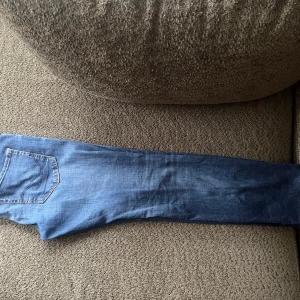 Jeans - Jack and Jones jeans använda ett litet tag bara