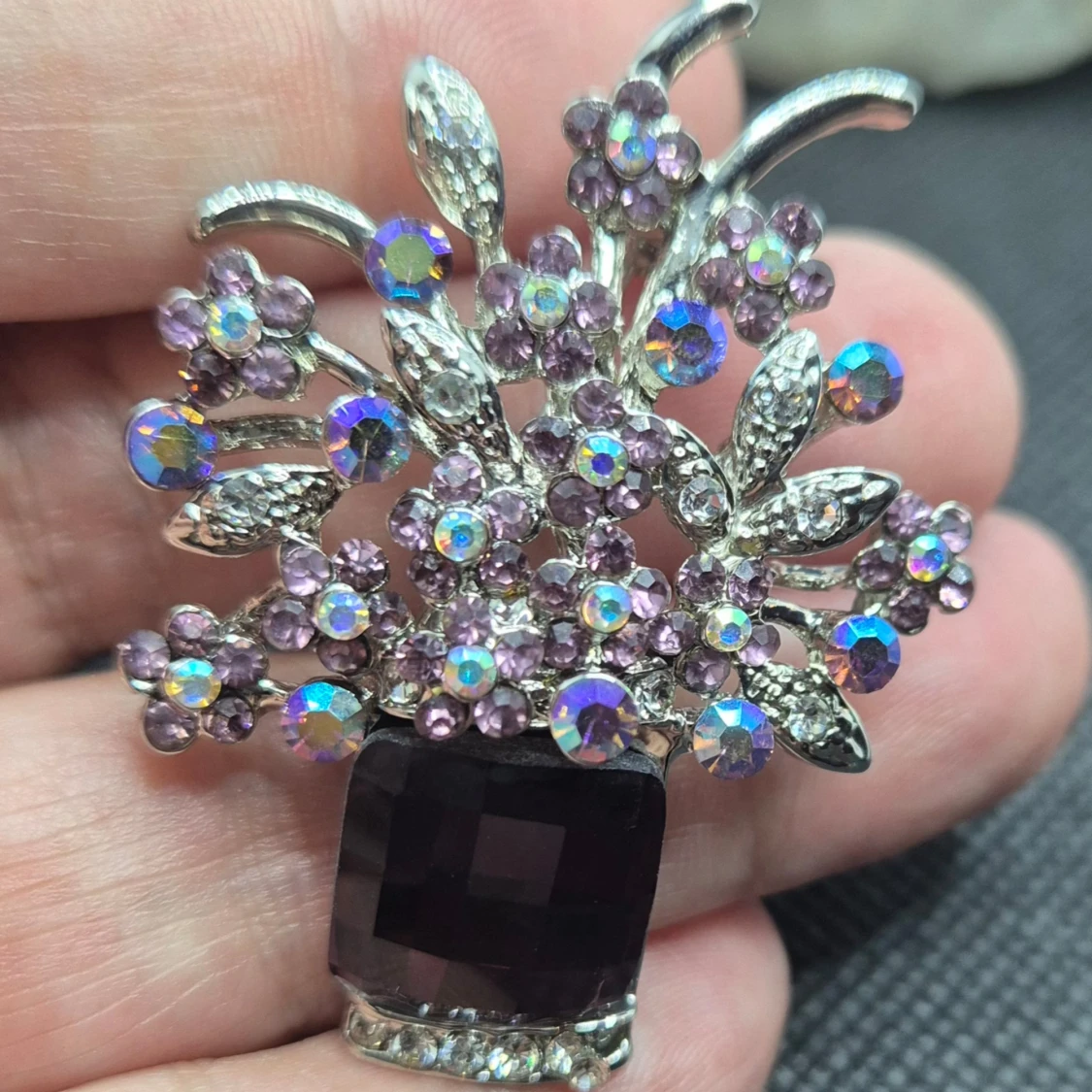 Brosch - Blommor i kruka  - 1