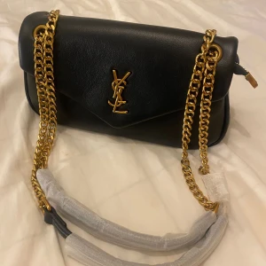 Ysl väska - Superfin ysl inspirerad väska, aldrig använt 💕