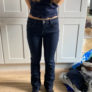 Mörkblå jeans från Mos Mosh - Snygga mörkblå jeans från Mos Mosh, storlek S