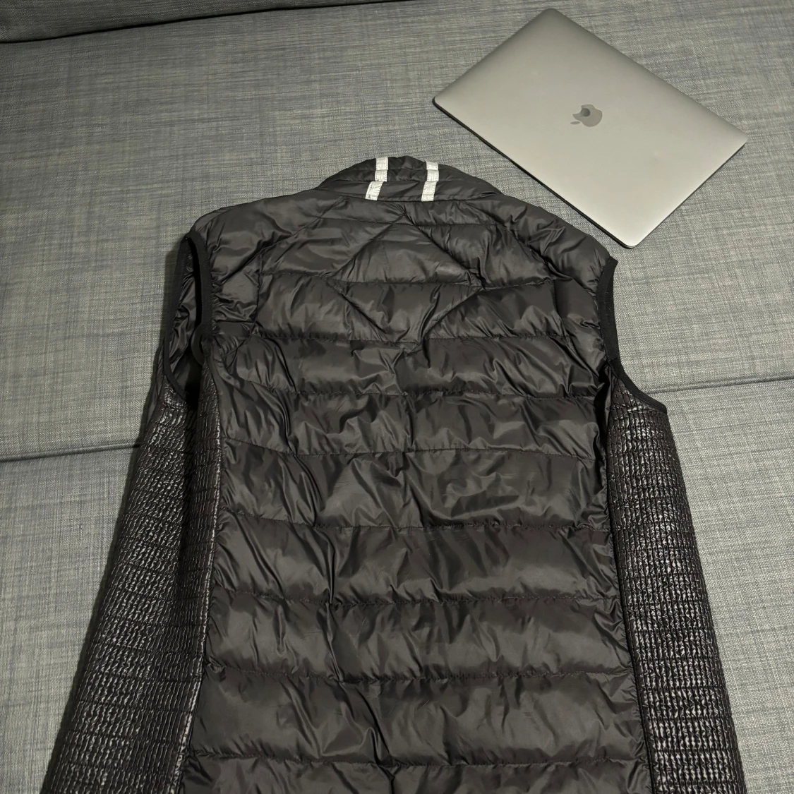 Svart dunväst från Canada Goose - 1