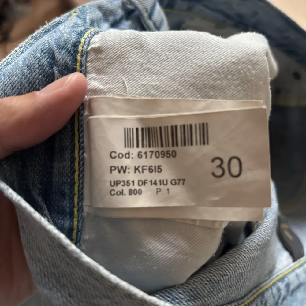 Dondup jeans slim | w30 | modell: 186 cm väger 70 kg | fråga om mått vid osäkerhet | fraktar spårbart med instabox📍. Jeans & Byxor.