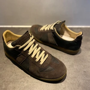 Maison Margiela GATS - Säljer dessa gats i mycket bra skick! Perfekt färg inför hösten/vintern🍁 storlek 41 men passar även 41,5👣skriv vid frågor och funderingar, Pris kan diskuteras!😃👍