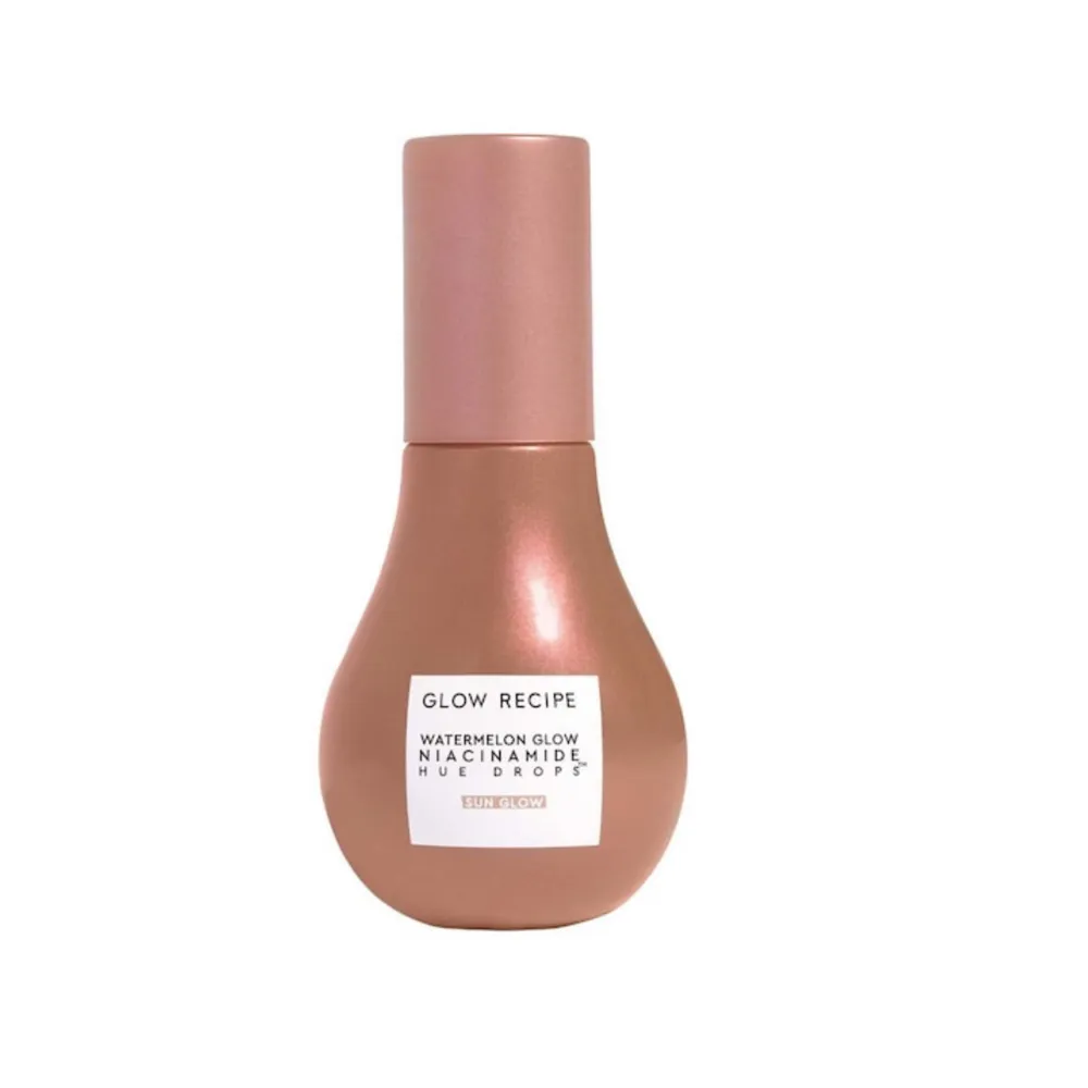 Detta är ett tinted serum från Glow Recipe. Den är bara provad ca 2 gånger. Såklart rengör jag den igen innan jag skickar den🩷Original pris på Sephora: 409kr🩷. Skönhet.