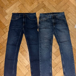 Nudie Jeans, Gritty Jackson - Säljer två par nudie jeans i modellen gritty Jackson. Storlek 30/32. Väldigt bra skick och inte använda mycket. 700 kr styck men priset går att diskutera!