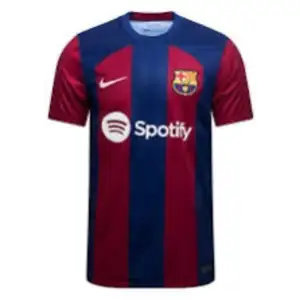 Säljer en fin äkta FC Barcelona fotbollströja från Nike. Har haft den i snart 1 år. Pris kan diskuteras  