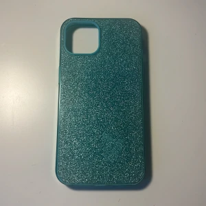 Iphone 13 mobilskal - Superfint skick och i nyskick då ja endast använd den en gång🎀💕