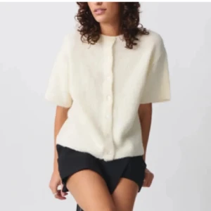 Gina kofta - Säljer denna super söta kofta från Gina❤️