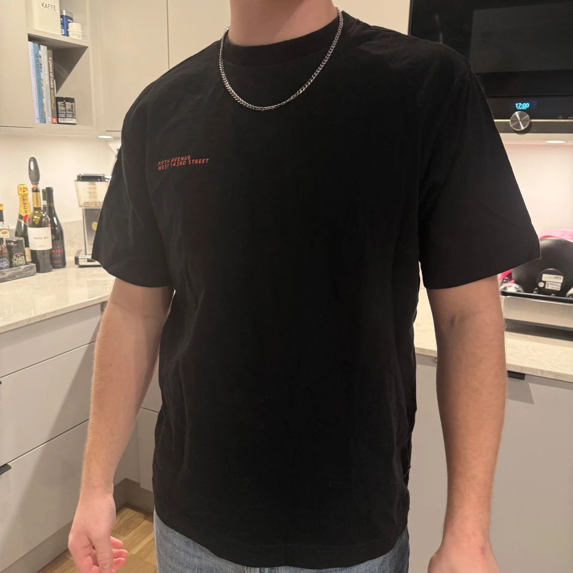 Svart t-shirt med tryck