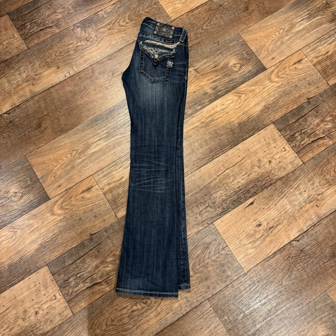 Mörkblå jeans från Miss Me Bootcut - 2