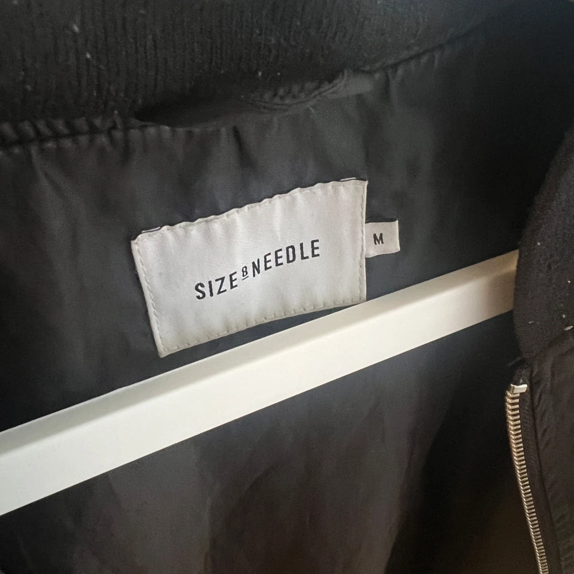 Svart bomberjacka från Size Needle - 2