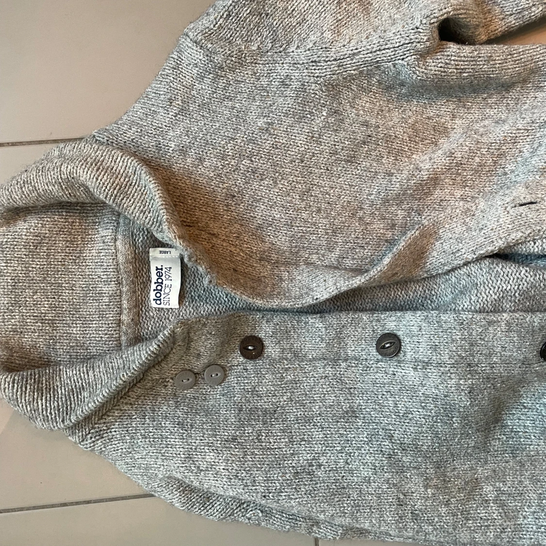 Grå stickad kofta  - 2