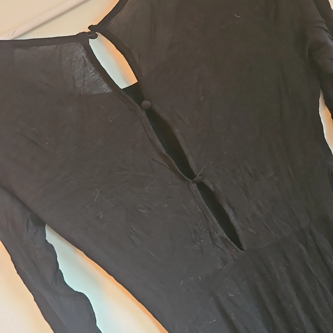 Svart långklänning med trekvarts armar  - 2