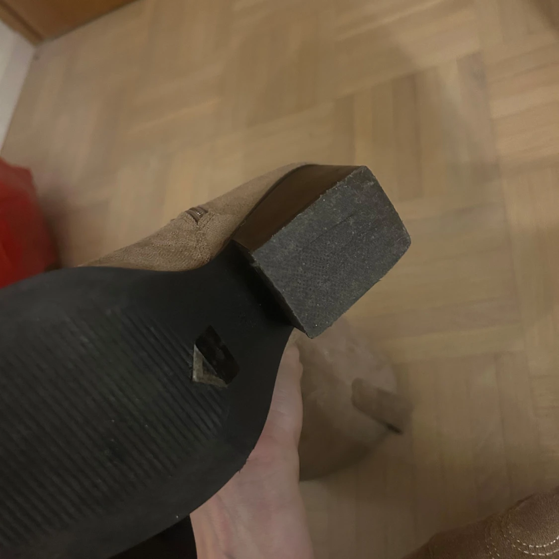 Beige cowboy boots - 4