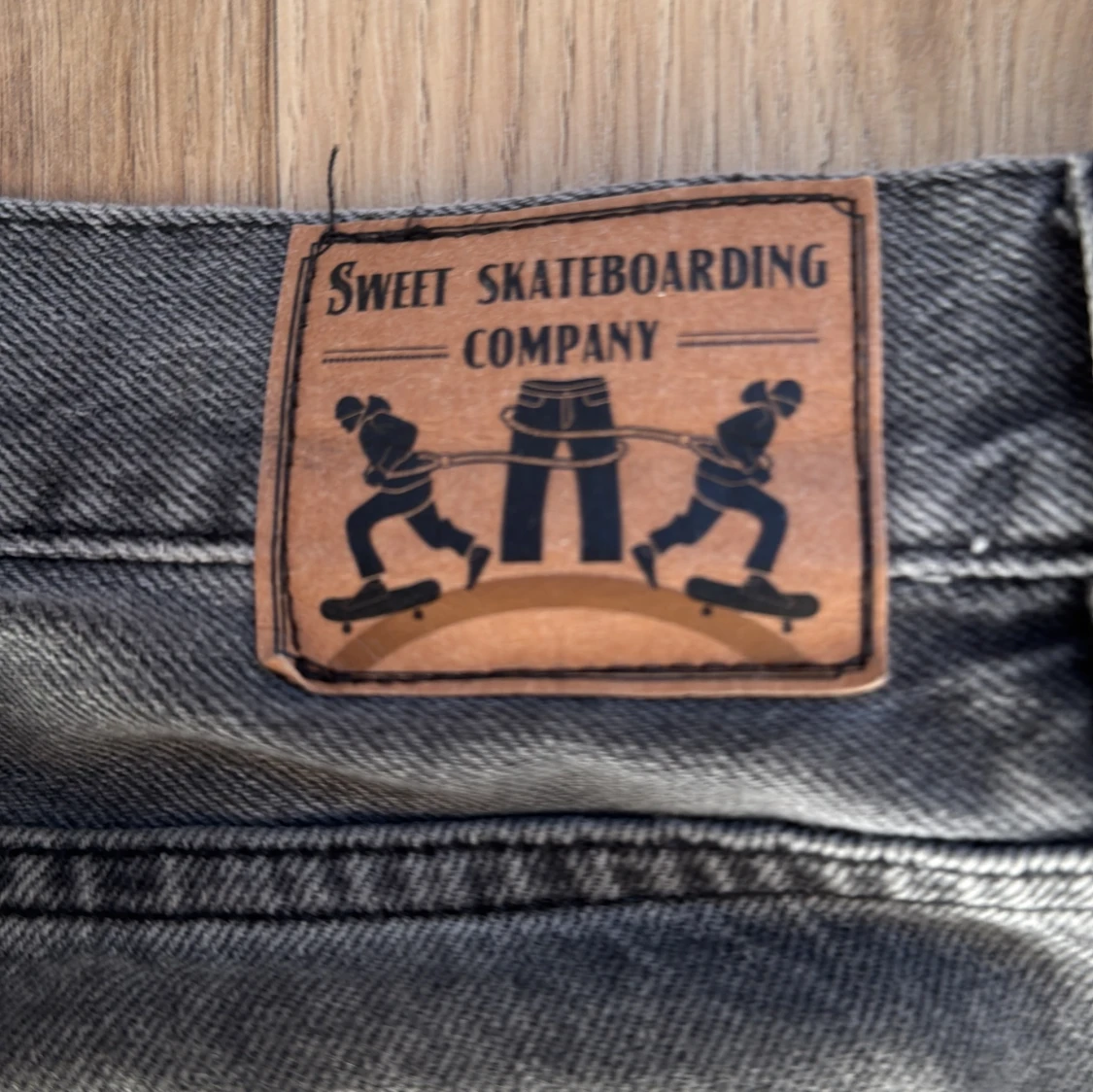 Grå jeansbyxor från Sweet Skateboarding Company - 2