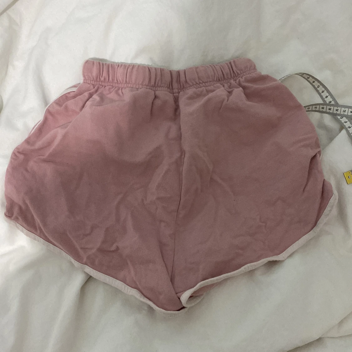 Rosa bomullsshorts från H&M - 1
