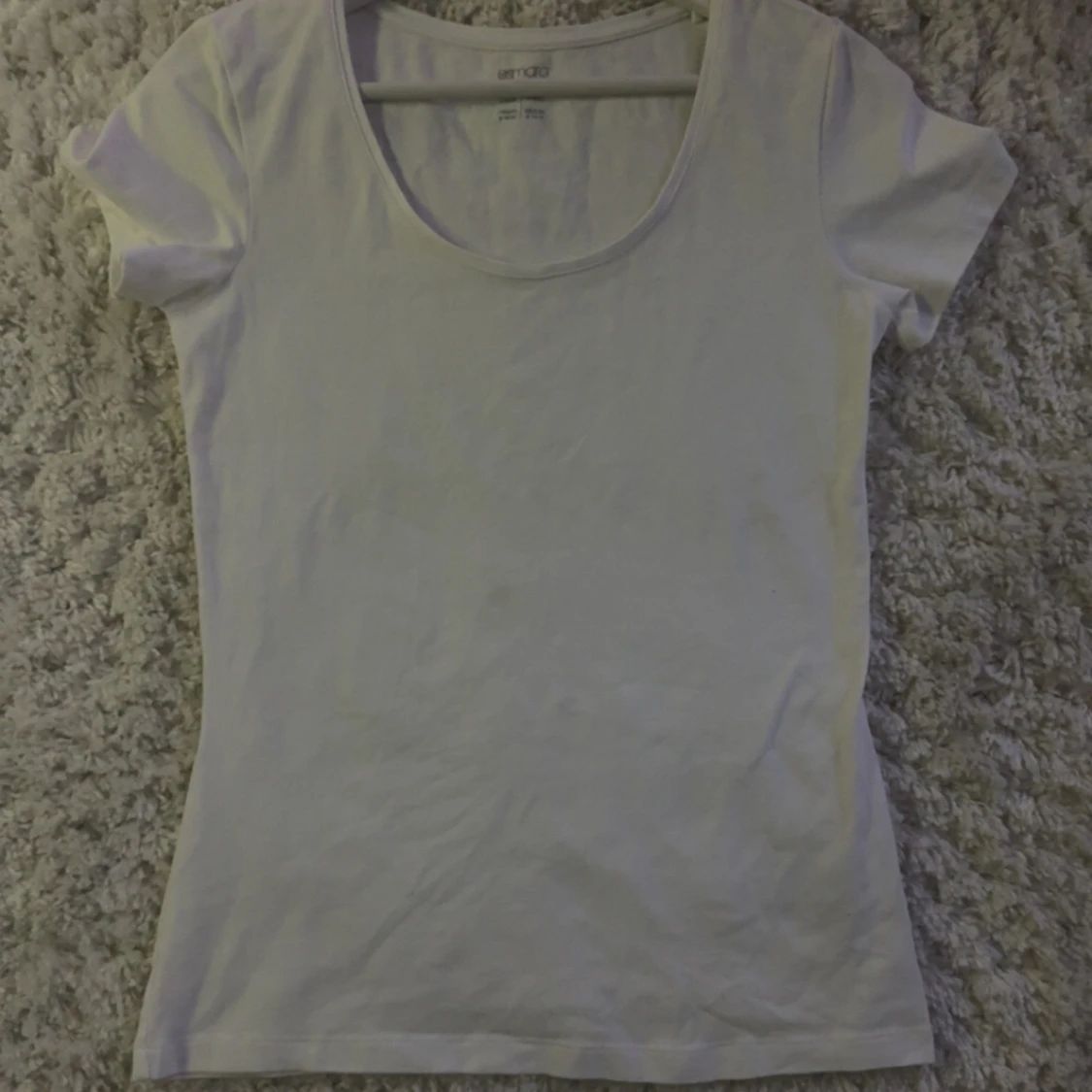 Vit t-shirt från Esmara