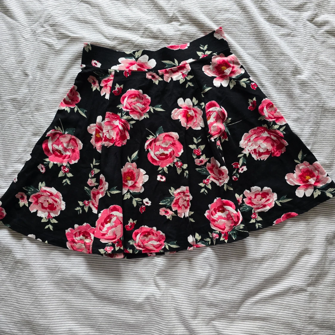 Blommig kjol från H&M Divided