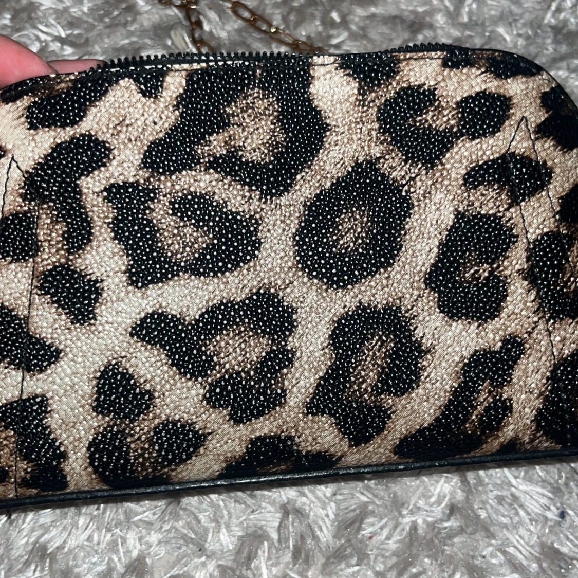 Leopardmönstrad axelväska med kedja - 2