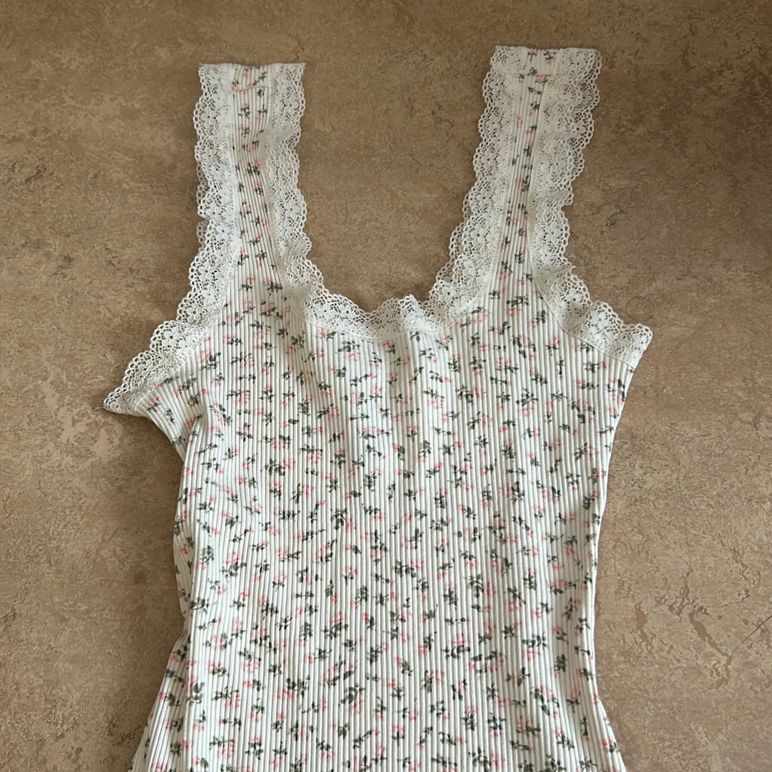 Blommig klänning från H&M Divided - 2