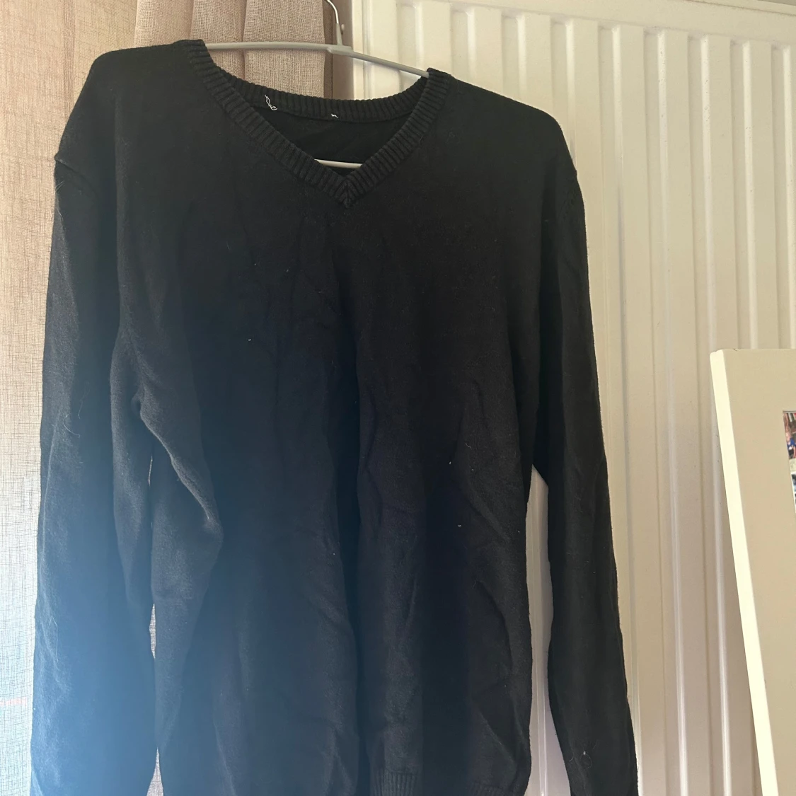 Svart over shirt med v-ringning