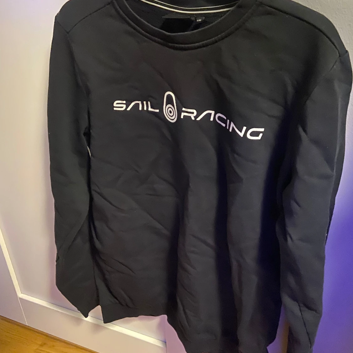Svart tröja från Sail Racing