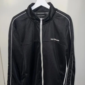 Supply and demand kofta (tröja) - Använd cirka 2-3 gånger, tar bara plats i garderoben, 9/10 skick, pris kan diskuteras vid snabb affär!