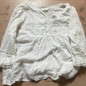 Jättesöt blus - Fin somrig vit blus från Kappahl🌸