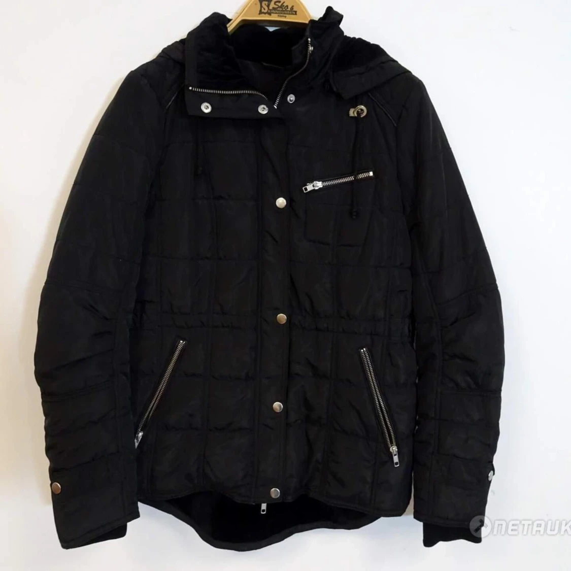 NY Svart quiltad jacka med mjuk Nylon