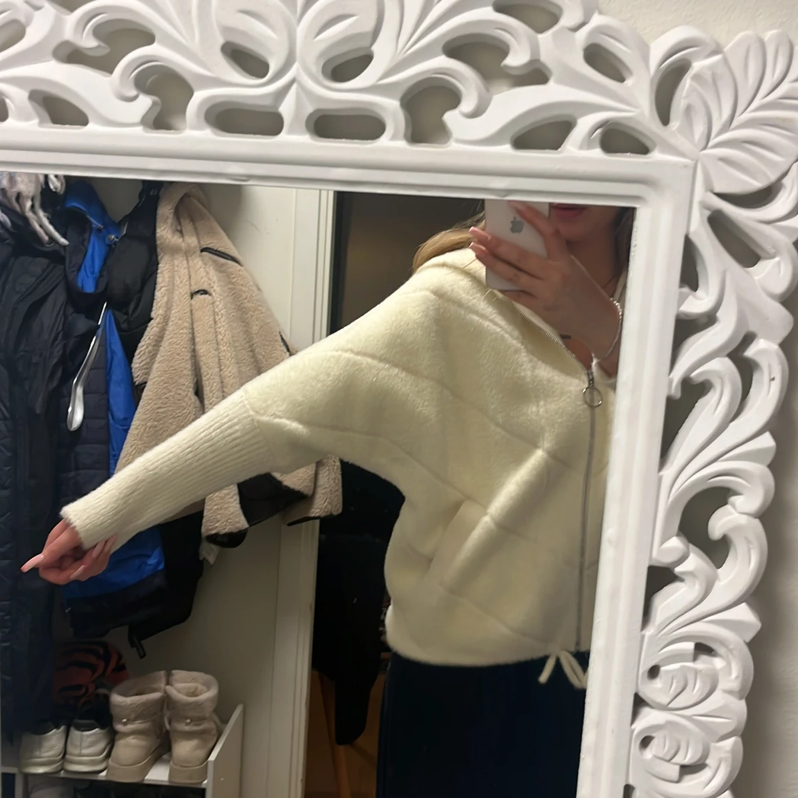 Vit hoodie med dragkedja - 1