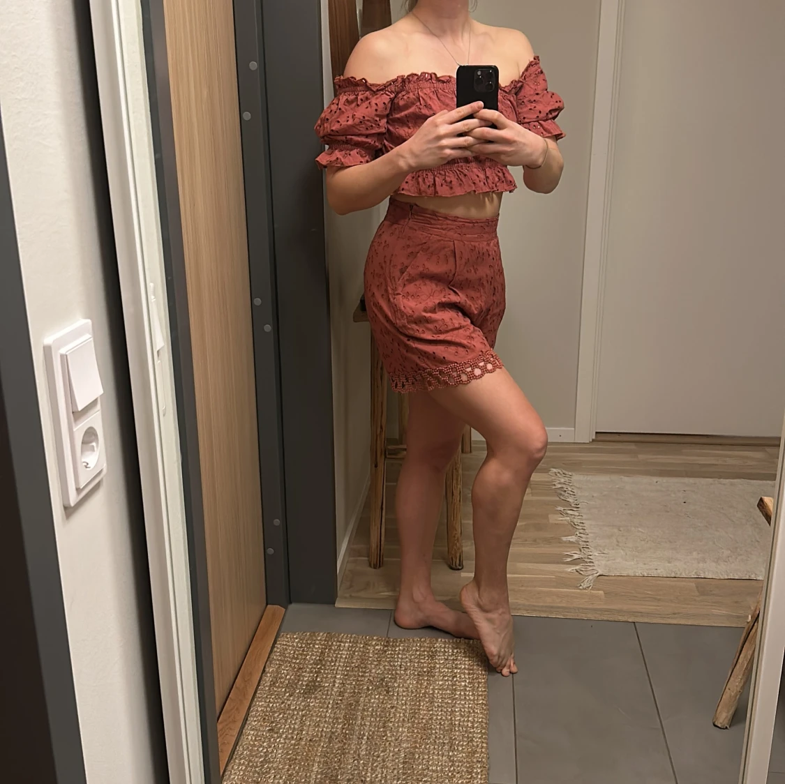 Rostfärgat set med fina detaljer   - 2