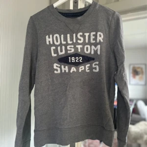 Hollister Sweatshirt  - Storlek M