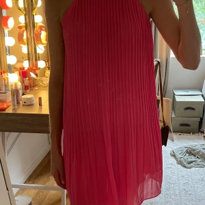 Rosa klänning - Fin rosa klänning från hm 💞🍓