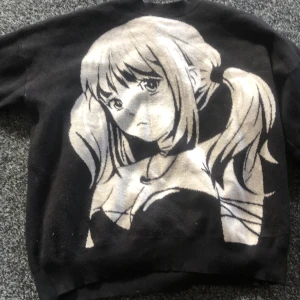 Misa tröja! -  Misa från Deathnote  tröja, ganska anvönd men inte i dåligt skick. Säljer då armarna är för korta 💗 från romwe men står ingen storlek. Gissar på storlek S-XS