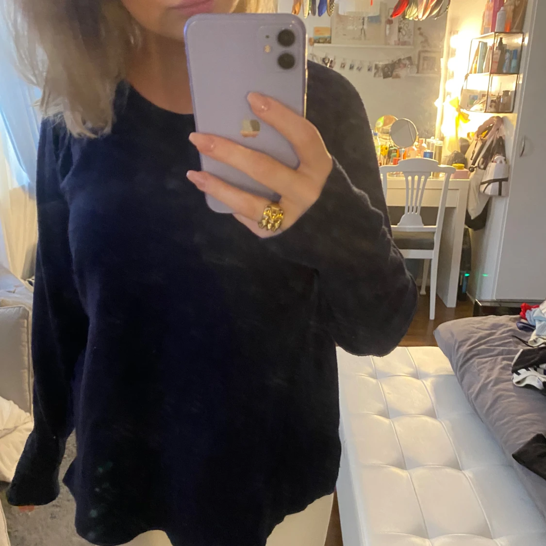 Marinblå stickad tröja 