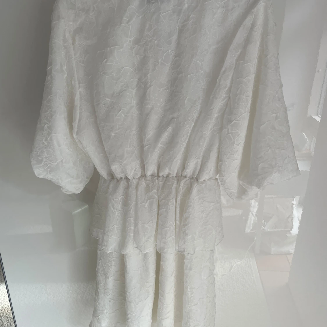 Vit NA-KD klänning - 90