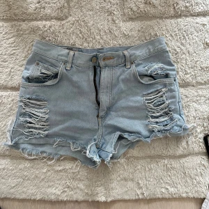 Jeansshorts blå  - Snygga jeansshorts blå 