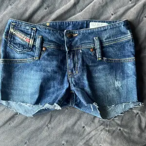 Super Lowwaised shorts från Diesel.  