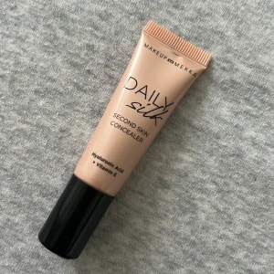 Makeup Mekka concealer - Helt ny, färgen silk 