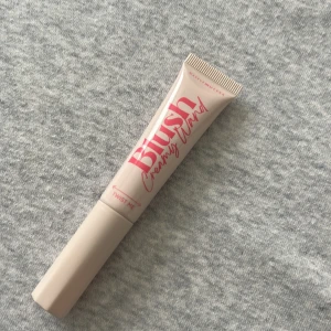 Makeup Mekka blush - Creamy wand, oavnvänd
