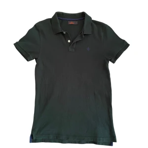 Morris Piké - Mörkgrön Morris piké i storlek S. Fint skick. Nypris 999kr, mitt pris 99kr! 