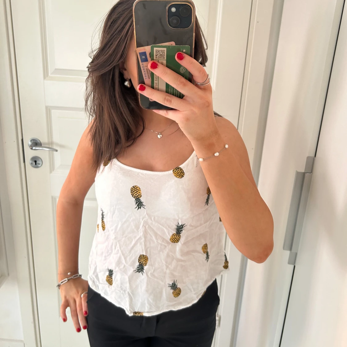 Vit linne med ananasmönster - 91