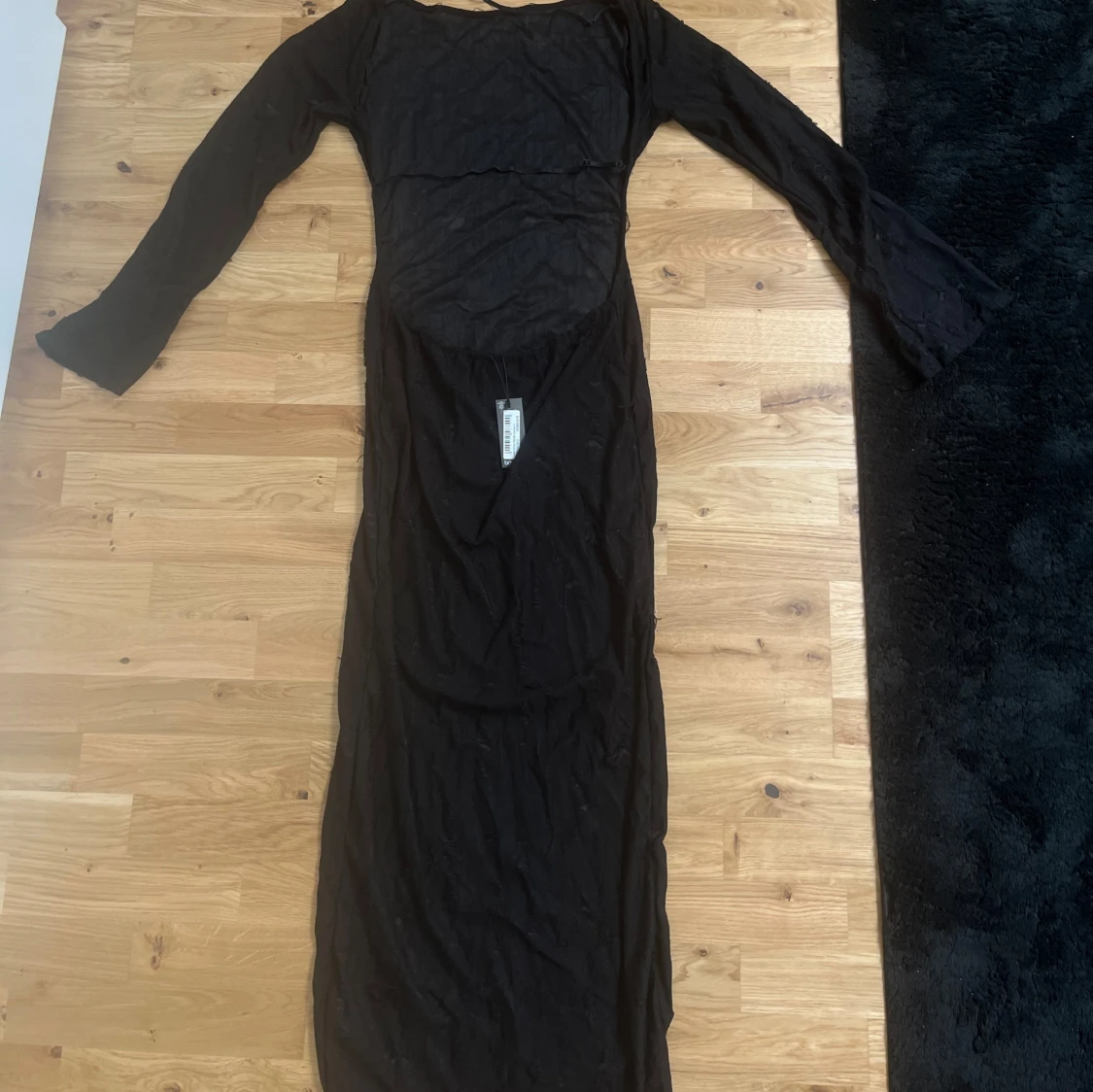 Klänning med låg rygg 