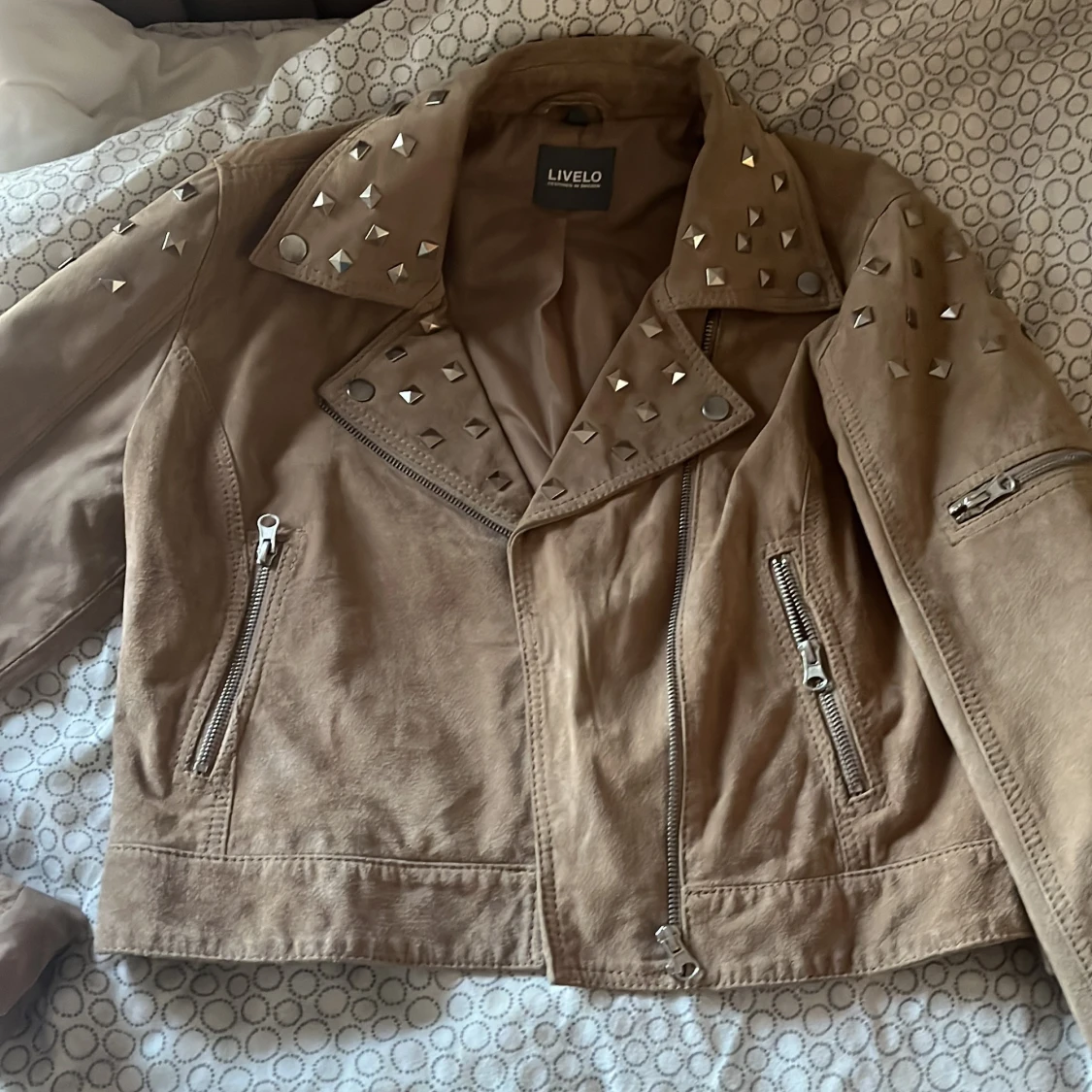 Beige skinnjacka från Livelo - 4