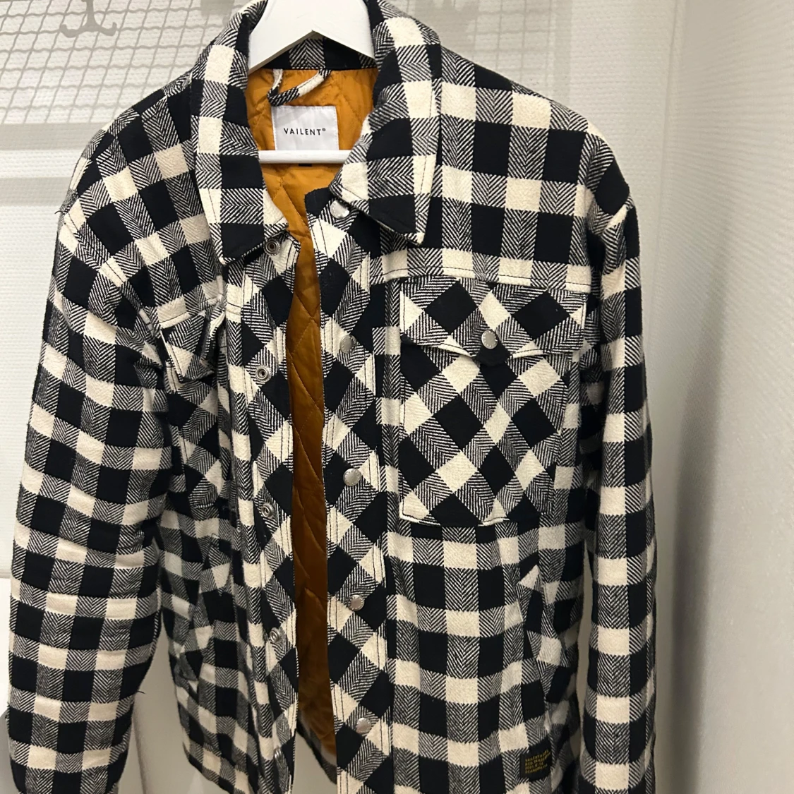 Svartvit rutig jacka från Vaillent - 1